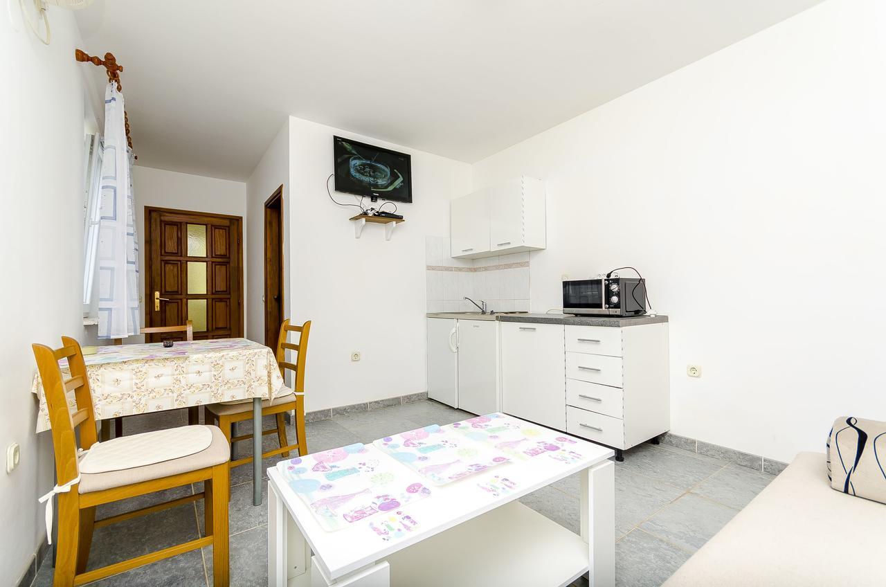 Apartments Mirko I Anda Donji Okrug  Esterno foto